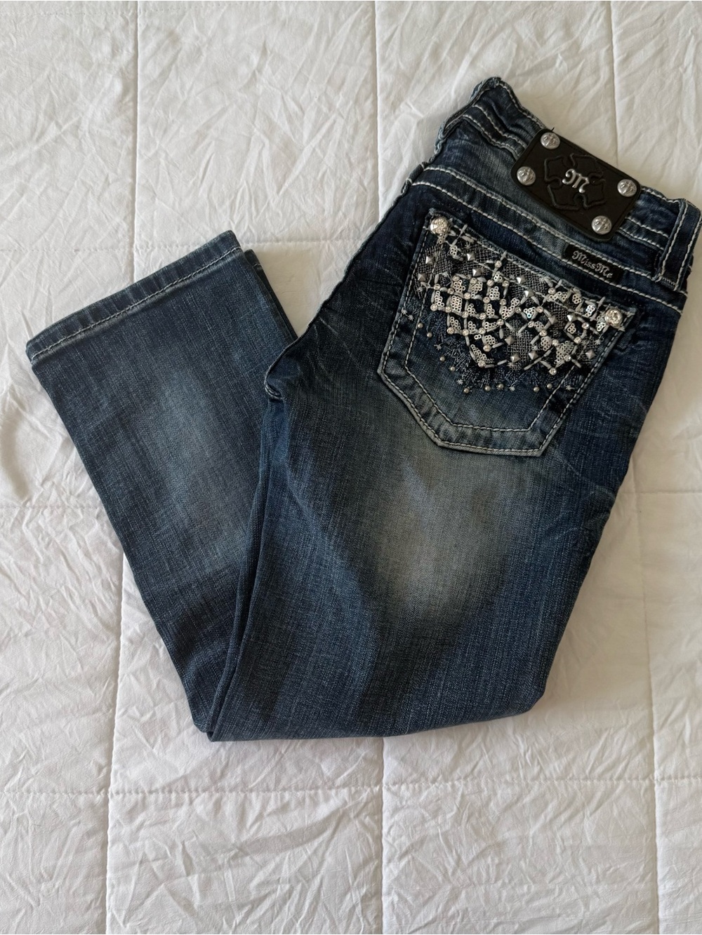 Miss Me Dark Blue Bootcut Capri with Embellished Back Pockets Size 27